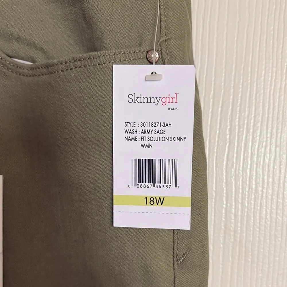 NWT skinny girl  Green Ankle Cropped Jeans - Picture 2 of 6